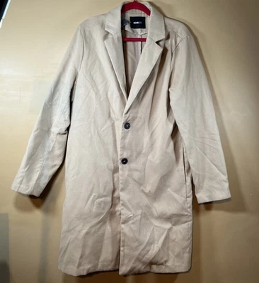 Trench coat tostado Fashion Nova para hombre talla mediana ¡Envío gratuito! En muy buena condición Foto 1 de 4