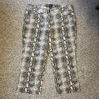 Calça Capris Feminina Pele de Cobra Additions by Chicos Tamanho 2.5 (EUA 14) Boho Stretch - Imagem 1 de 4