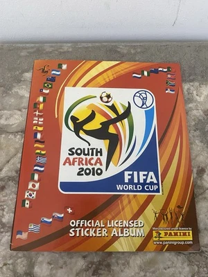 ALBUM PANINI COUPE DU MONDE FOOTBALL 2010 SOUTH AFRICA COMPLET EN SUPERBE ÉTAT ! - Photo 1/4