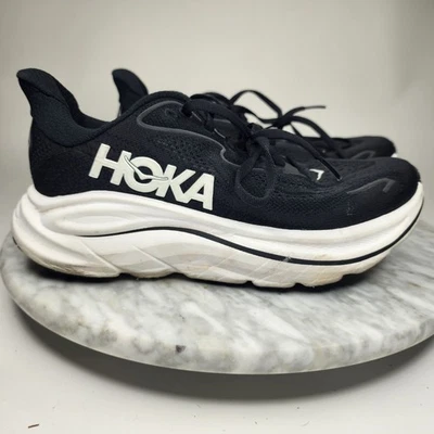Zapatos para correr Hoka One One Clifton 10 negros blancos para mujer talla 6B 1162031BWHT Foto 1 de 4