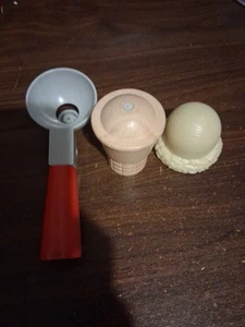 Melissa & Doug Ice Cream Set Replacement Scoop Cone Vanilla - Picture 1 of 8