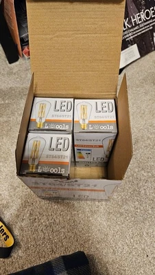LEOOLS LED Amber Edison bulbs 3-PACK - ST64/ST61 Dimmable 12W, E26, BRAND NEW!!! - Image 1 of 4