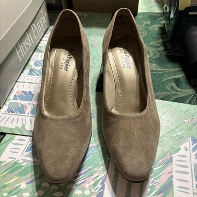 Hushpuppies “Cassie” 9M Bronceado DE COLECCIÓN 2” Tacones Puntiagudos Caja Original Usado Foto 1 de 4