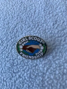 2008 Girl Scouts Of USA Handshake Girl Scout Friendship Oval Novelty Pin/NOS - Bild 1 von 2