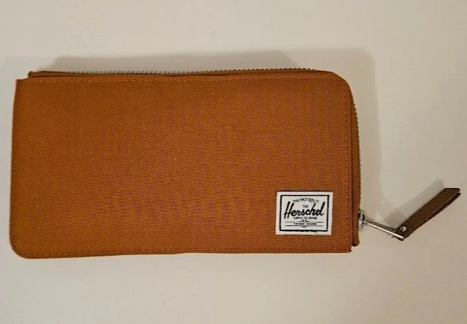Carteira masculina Herschel Supply Co com zíper lona marrom - Imagem 1 de 3