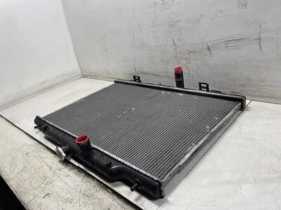 Radiador Nissan Rogue 2,5 L 2008 2015 de fábrica Foto 1 de 4