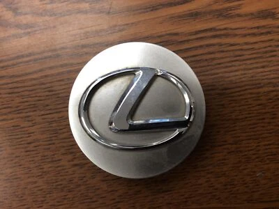 LEXUS IS250 IS350 2011 2012 OEM PIEZA DE CUBIERTA DE RUEDA CENTRAL TAPACUBOS GS350  Foto 1 de 3