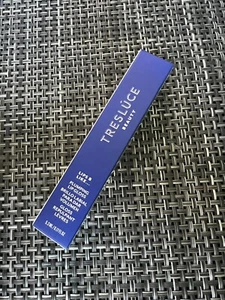Tresluce Beauty Lips B Like... Lucidalabbra rimpolpante, abbagliante 0,17 fl oz - Foto 1 di 5