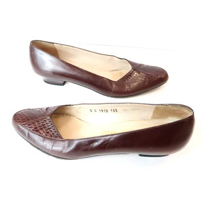 Zapatos de salón Salvatore Ferragamo de cuero marrón borgoña para mujer 7,5 AAA Foto 1 de 4