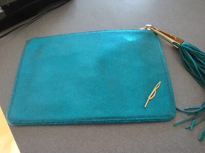 NUEVO SIN ETIQUETAS BOLSO CLUTCH BRIAN ATWOOD TURQUESA CUERO METÁLICO BORLA GRANDE 10"X6.75" Foto 1 de 4