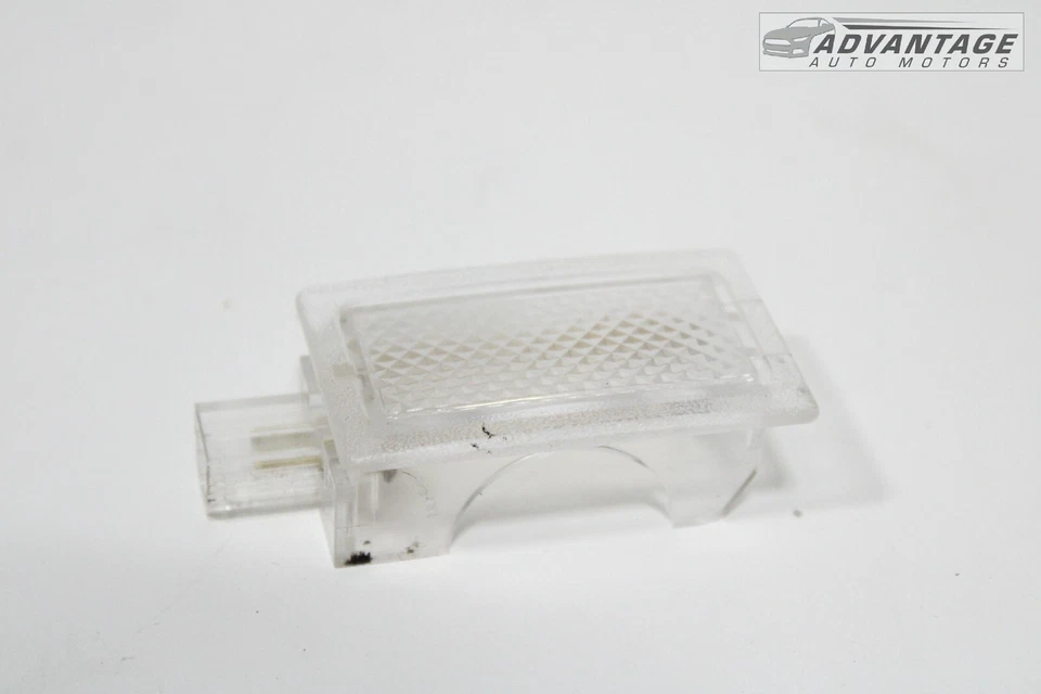 Dodge Charger 2012-2023 puerta delantera trasera derecha o izquierda luz cortesía lámpara OEM Foto 1 de 4