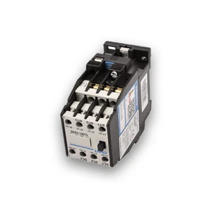 Ein Wechselstromschütz CJX1-16/22 CHNT 2 offen 2 geschlossen 220V - Bild 1 von 1