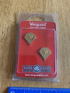 U.S. ARMY CHEVRON: SPECIALIST 4 - Gold Metal Pin Set Vanguard Hard Corps - Picture 1 of 3