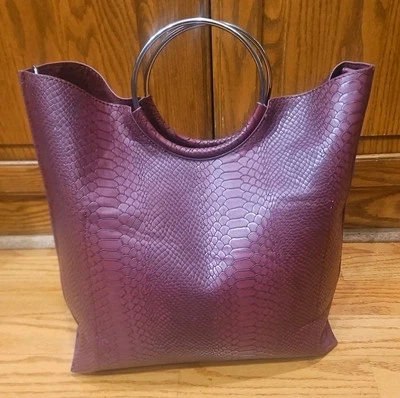 Bolso Bandolera Banana Republic Rojo Asa Superior Cuero Vegano Piel de Serpiente Foto 1 de 4