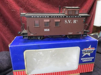 USA Trains R12021 Sumpter Valley Ry Wood-sided Caboose - lighted - Image 1 of 4