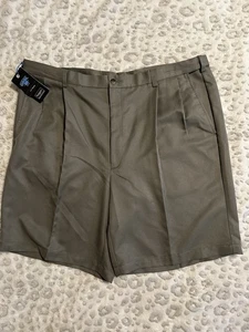 NWT HAGGAR Men's Performance Shorts Cool 18 Sz 42W Pleated No Iron T8 - Picture 1 of 4