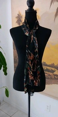 长马术图案围巾黑色、棕色、米色、马、马鞍,60x13 — 第 1/4 张图片