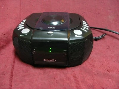 JENSEN Dual Alarm Clock AM/FM Stereo Radio with Top Loading CD Player JCR-310 - Image 1 of 4