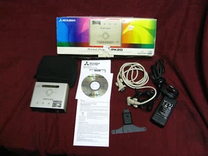 Mitsubishi Electric PK20 Pocket Projector DLP w original case - No Remote - Picture 1 of 12