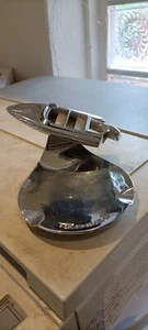METALL - ASCHENBECHER von " ROCCA " Rennboot, Design, Chrom, 60er Jahre, France - Bild 1 von 5