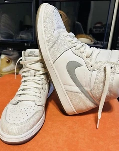 Size 12 - Jordan 1 Retro High OG Laser 2015 - Picture 1 of 9