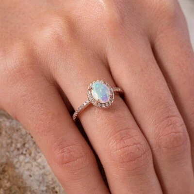 Винтажное помолвочное кольцо из серебра с покрытием из розового золота 14 карат с натуральным огненным опалом овальной огранки - Изображение 1 из 4