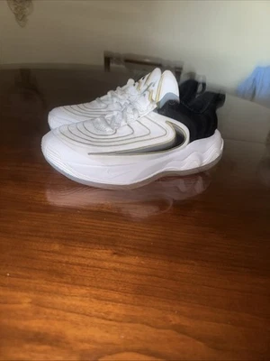 Nike Giannis Immortality 4 Youth White Gold Black, Size 6Y - Image 1 of 4