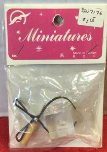 Crafts Dollhouse Miniature Ice Block Set - Picture 1 of 4
