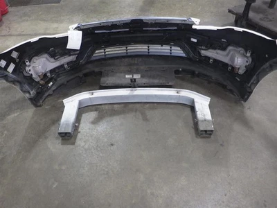 雪佛兰 Volt 2011 - 2015 前保险杠完整组件带 Park Assist 9078 — 第 1/4 张图片