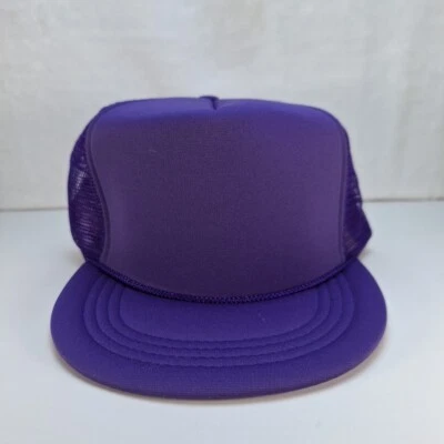 Gorra en blanco de espuma vintage de camionero malla púrpura con cierre a presión juvenil  Foto 1 de 4