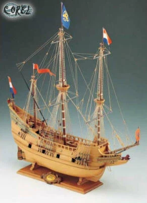 Half Moon SM18 - corel modellismo - Immagine 1 di 2