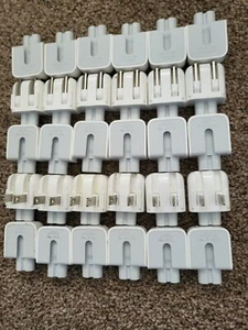 30X Apple USA US Macbook iPad iPhone Genuine Plug 2 Pin Adapter A1555 - Picture 1 of 2