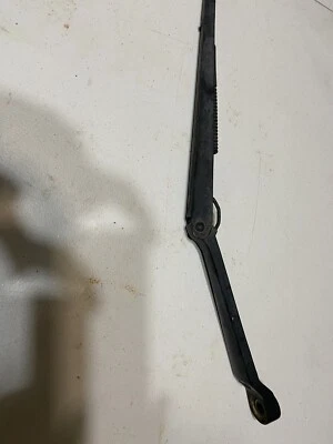 Brazo limpiaparabrisas Nissan Máxima 2006 brazo izquierdo Foto 1 de 2