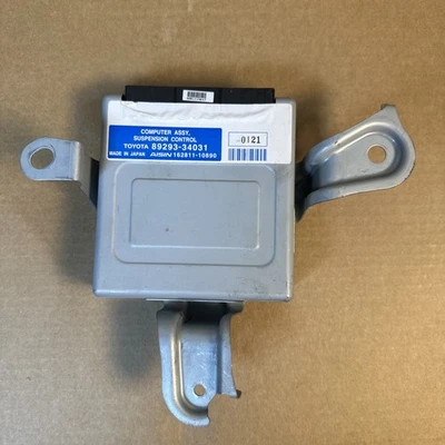 2008-2012 Toyota Sequoia Platinum Suspension Computer Control Module 89293-34031 - Image 1 of 4