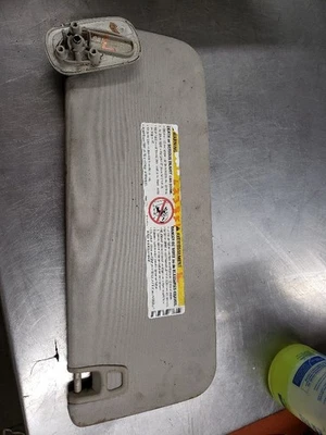 Quebra-sol driver sem iluminação compatível com 07-14 Sierra 2500 Pickup 1159262 - Imagem 1 de 3