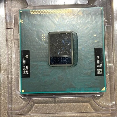 Intel Pentium B960 SR07V and Intel Pentium T3200 SLAVG - Image 1 of 3