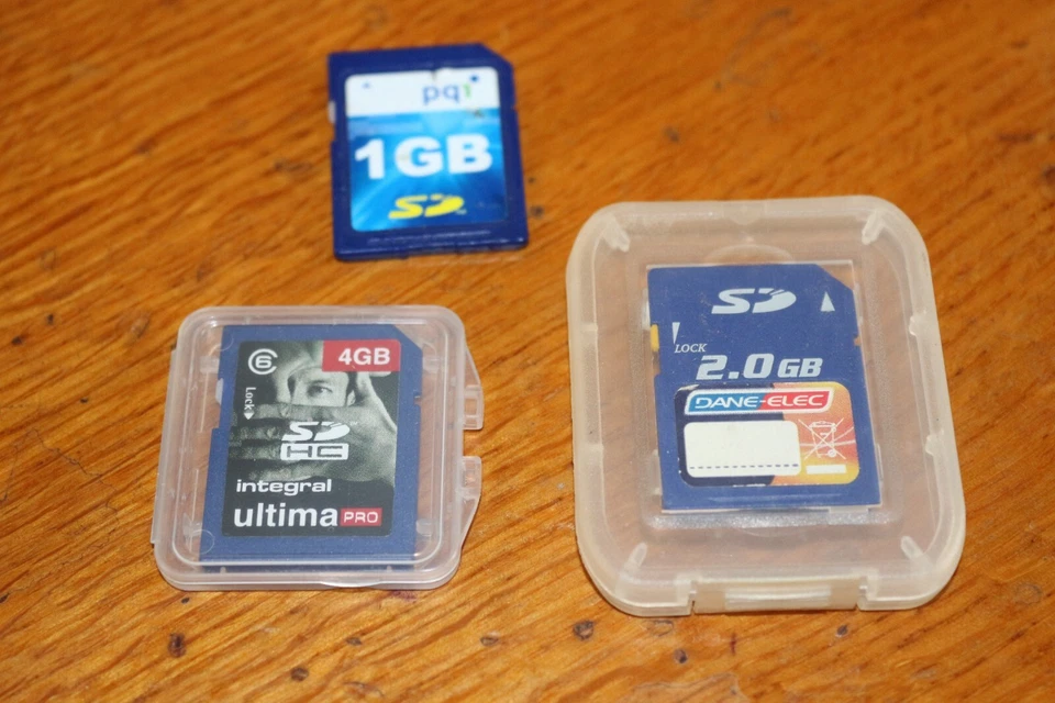 Integral Ultima Pro 4gb SDHC + 2gb Dane-Elec + 1gb 3 Memory Full Size Cards - Image 1 of 4