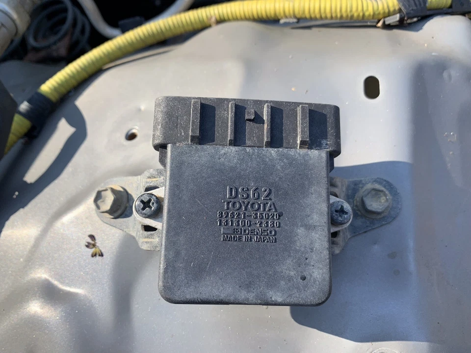 89621-35020 OEM Toyota Igniter DS62 89621-35020 Tacoma Tundra Solara 4Runner - Image 1 of 1