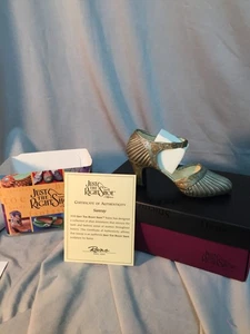 Just the Right Shoe "CHARISMA" W/COA & BOX 2000 #25419 - Picture 1 of 6