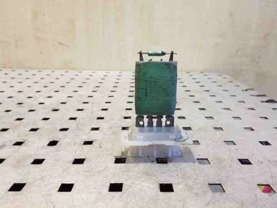 Relè ventola soffiatore VW PASSAT Variant B6 3C5 1.9 Diesel 77kw 2006 26131602 - Immagine 1 di 3