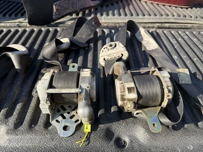 Cinturones de seguridad delanteros/traseros Scion XA/XB 2004-2006 (OEM) negros para conductores y pasajeros Foto 1 de 4