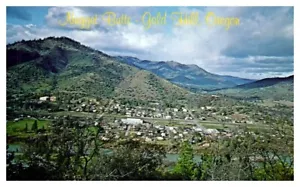 NUGGET BUTTE Gold Hill, Oregon OR birds eye view - Postcard - Picture 1 of 2
