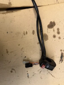 APRILIA SL1000 SL 1000 2002 FALCO RECHTS SCHALTER GEAR HANDREGLER TASTEN - Bild 1 von 3