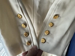 CHANEL RUNWAY 14 CC BUTTON BEAUTIFUL SILK LINED CLASSIC GORGEOUS IVORY JACKET 38 - Picture 1 of 16