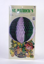 New ListingVtg 15" St. Patrick's Day Hanging Leprechaun Honeycomb Decoration - Eureka - Nos