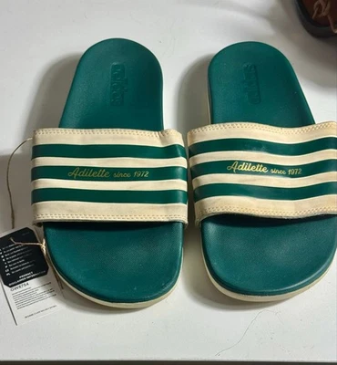 Adidas GW8754 EE. UU. Hombres 8 y Mujeres’s 9 Adilette Cómodo Tobogán Colegial Verde Foto 1 de 4