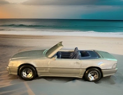 Винтажный спичечный коробок, 1990, серебристый Mercedes Benz 500SL, синий интерьер отдельно - Изображение 1 из 4