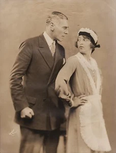 FLORENCE ELDRIDGE Y NORMAN TREVOR en ""Sangre Joven"" - Foto Original Vintage - Imagen 1 de 2