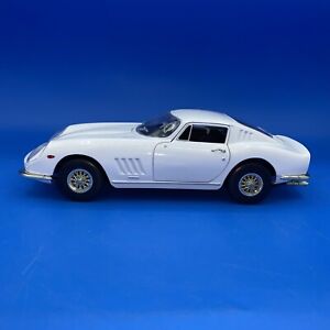 1966 Ferrari GTB-4 White 1:18 European Classics ERTL DieCast