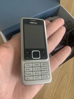 Nokia  6300 - Silber  Sehr Gut - Bild 1 von 4